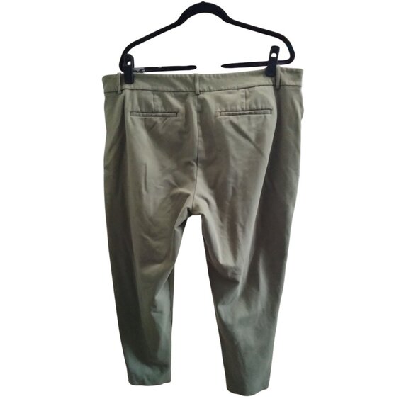 Liz Claiborne Plus Size 18W Cropped Trousers Olive Green Stylish Pants Fit Casua - Picture 4 of 10